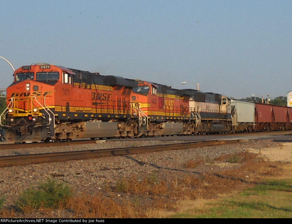 BNSF 7471 East